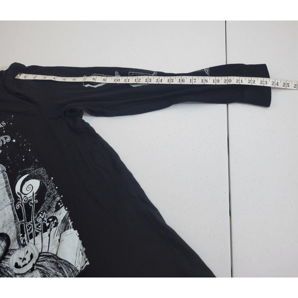 Disney Black Tim Burton's The Nightmare Before Christmas Top Women's Size Large - Picture 5 of 11